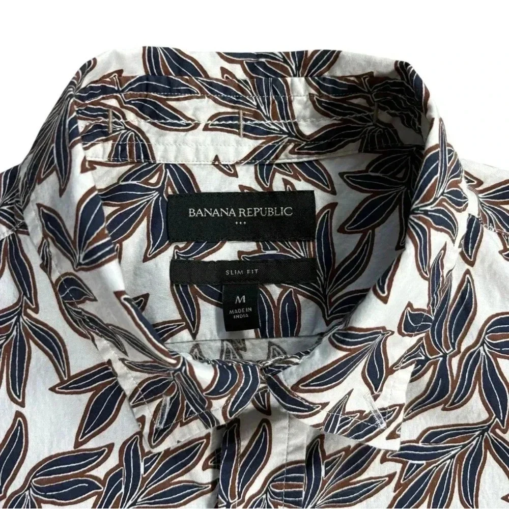 Banana Republic Men’s Button Down Leaf Pattern Slim Fit Shirt (Size M)